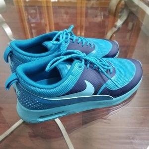 Blue NIKE Thea sneakers